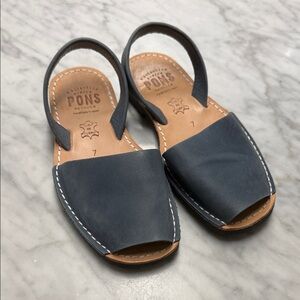 Pons Avarca Leather Sandal Size 7 in Dusty Blue